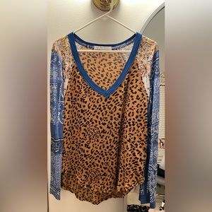 Long sleeve shirt, worn once, pristine condition, Large, we the free, cheetah